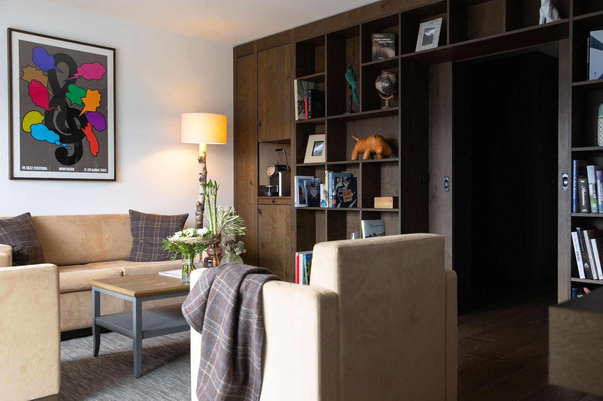 Ambassador Hotel 5*